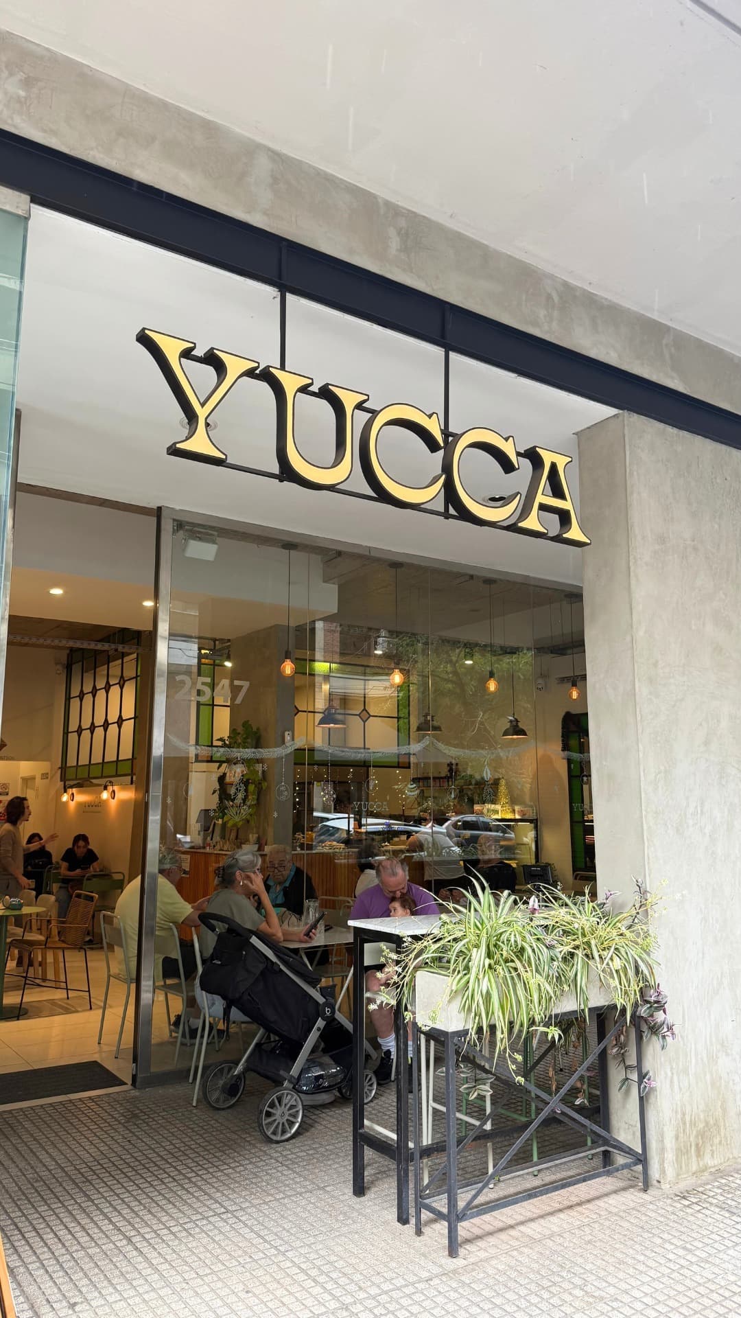 Fachada de YUCCA en Belgrano